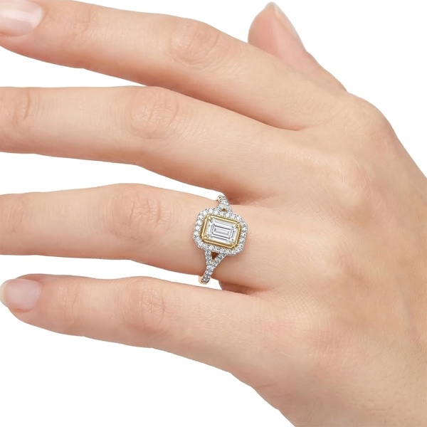 Кольцо из желтого золота с бриллиантами