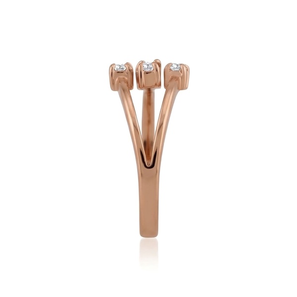 Кольцо из красного золота с бриллиантами