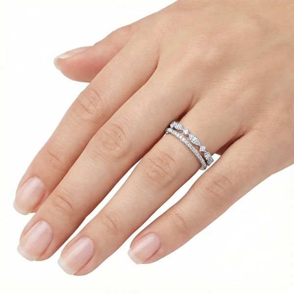 Кольцо из серебра с бриллиантами