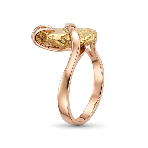 Кольцо из красного золота с самородком