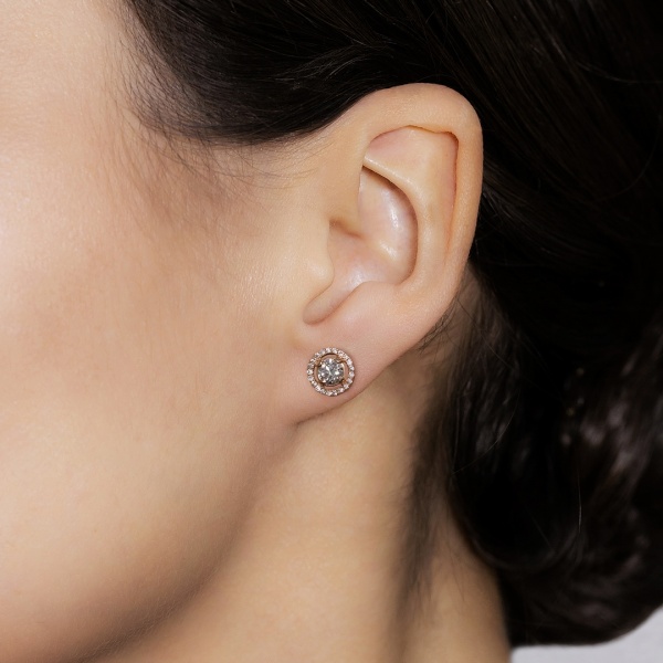 Серьги из красного золота с бриллиантами