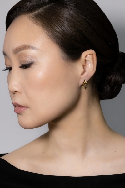 Серьги из желтого золота с бриллиантами