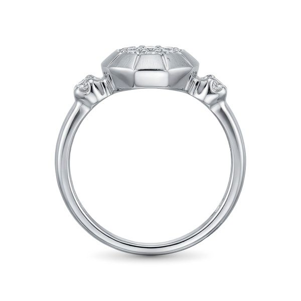 Кольцо из платины с бриллиантами