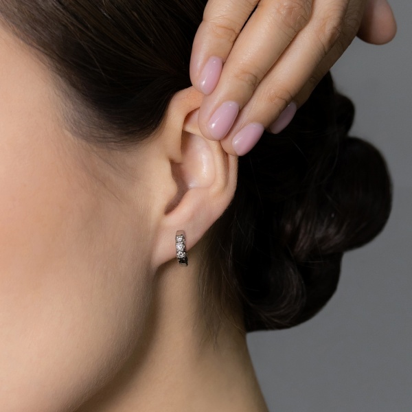 Серьги из белого золота с бриллиантами