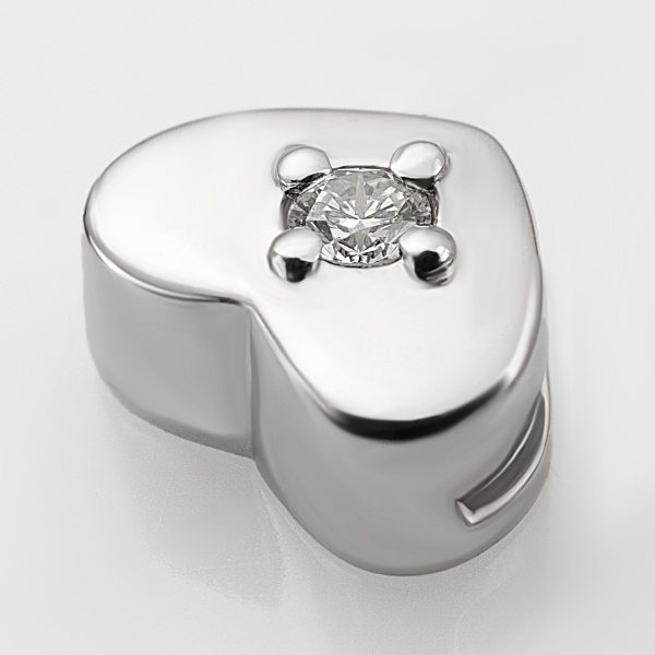 Подвеска из белого золота с бриллиантом