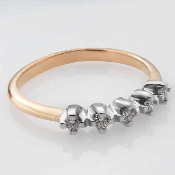 Кольцо из комбинированного золота с бриллиантами