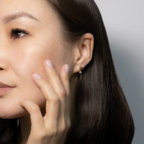 Серьги из желтого золота с бриллиантами