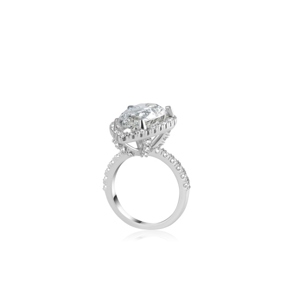 Кольцо из белого золота с бриллиантами