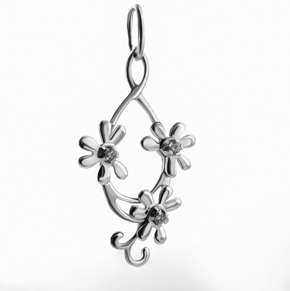 Подвеска из белого золота с бриллиантами