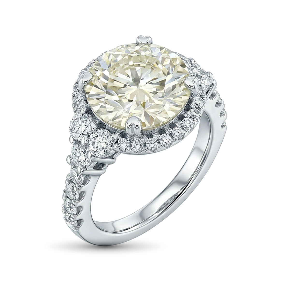 Кольцо из белого золота с бриллиантами