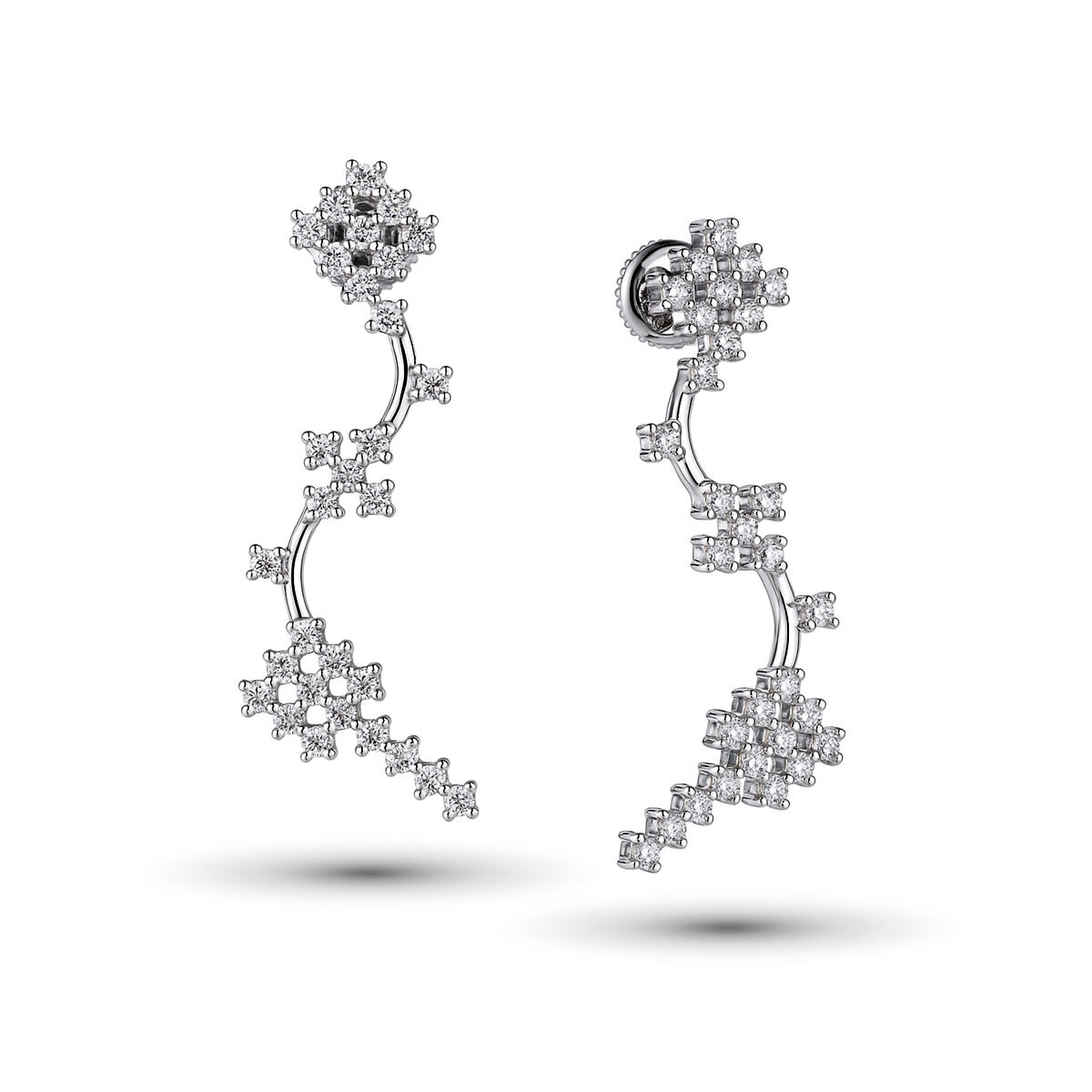 Серьги из белого золота с бриллиантами