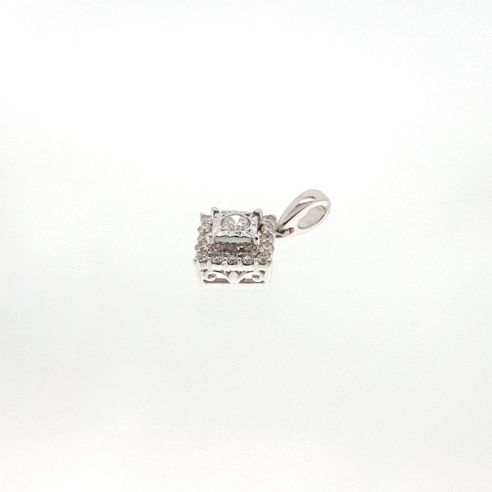 Подвеска из белого золота с бриллиантами