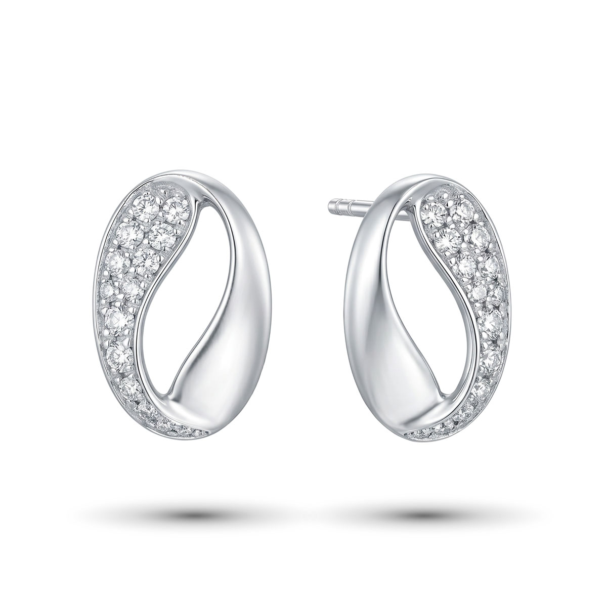 Серьги из платины с бриллиантами
