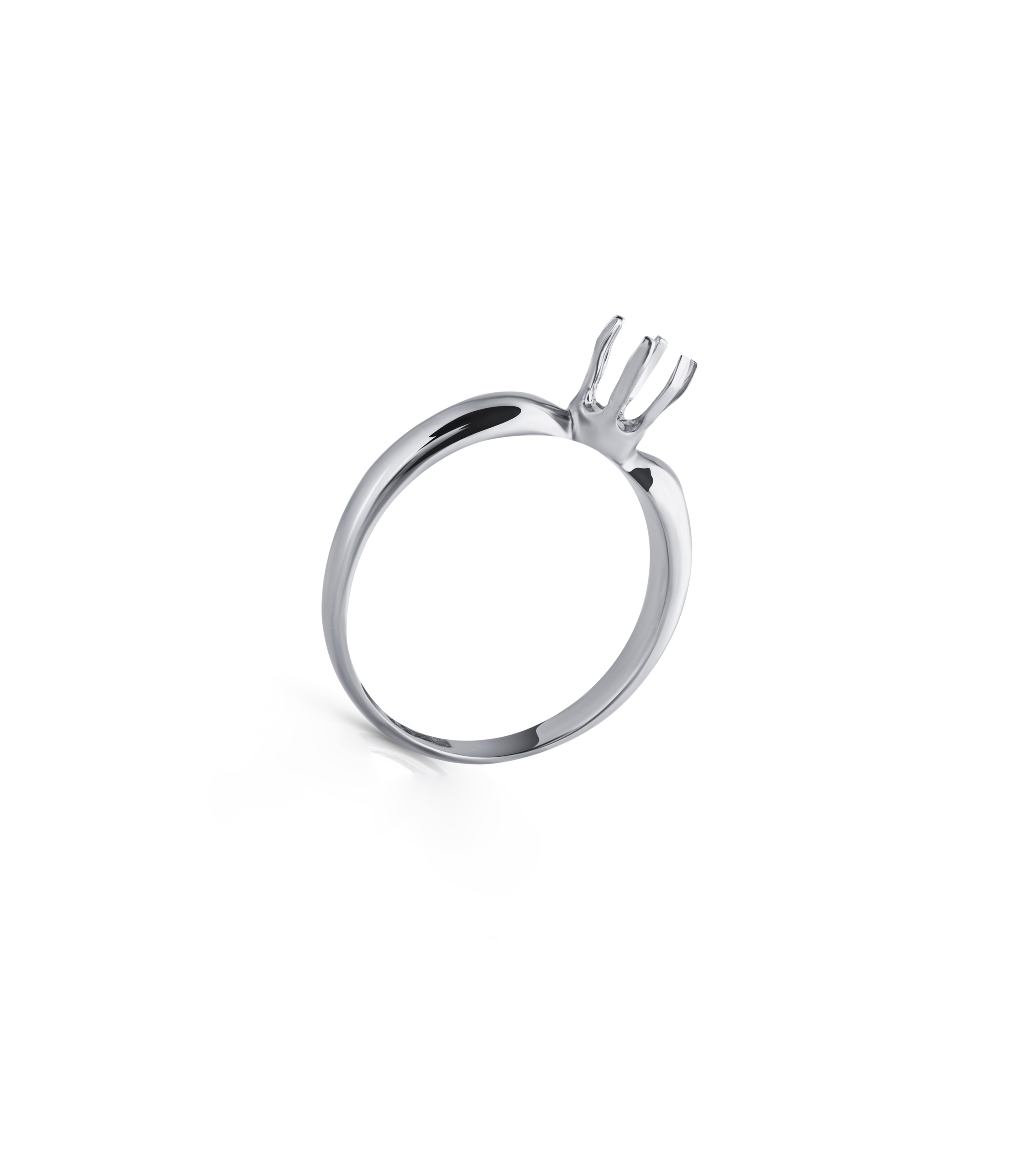 Кольцо из белого золота