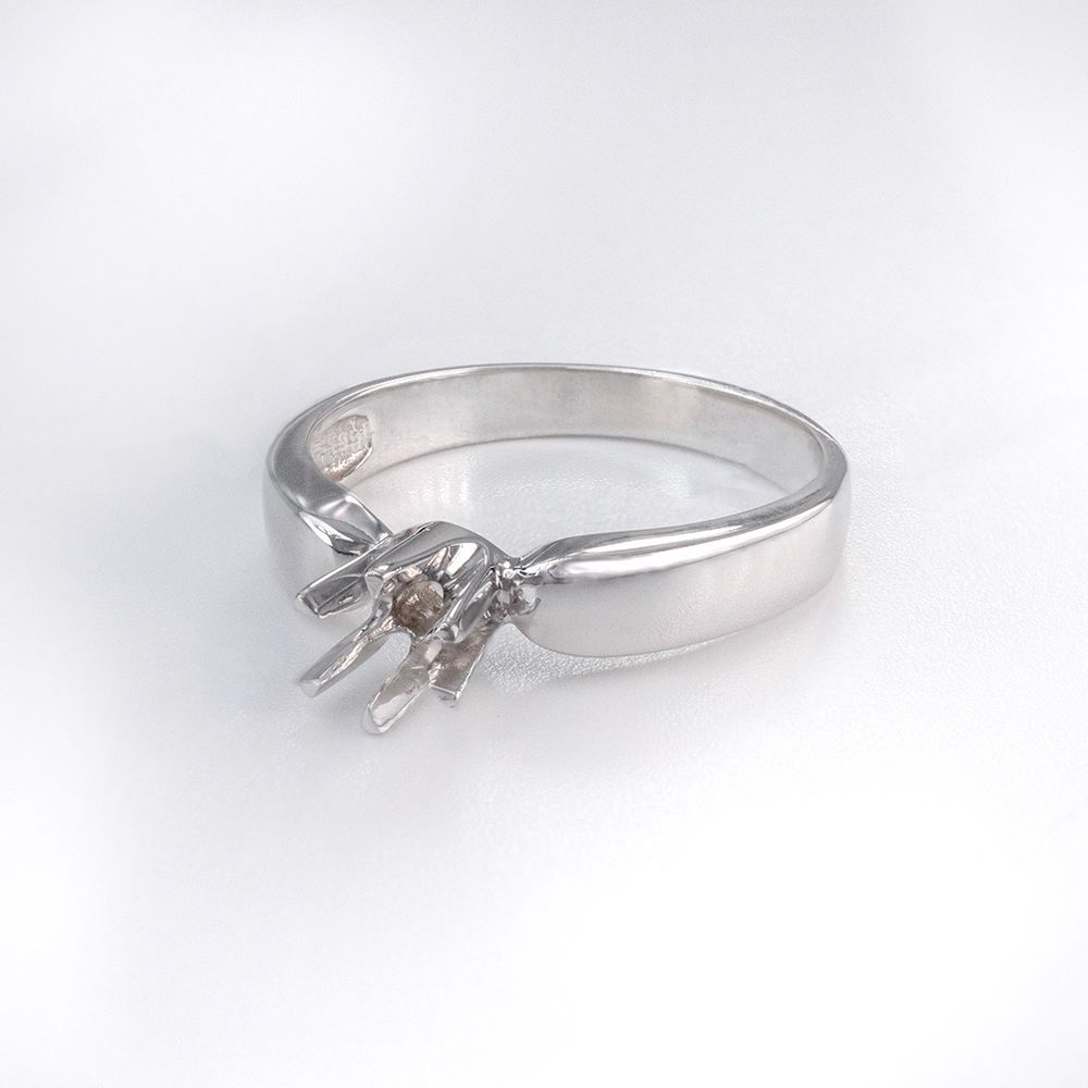 Кольцо из белого золота