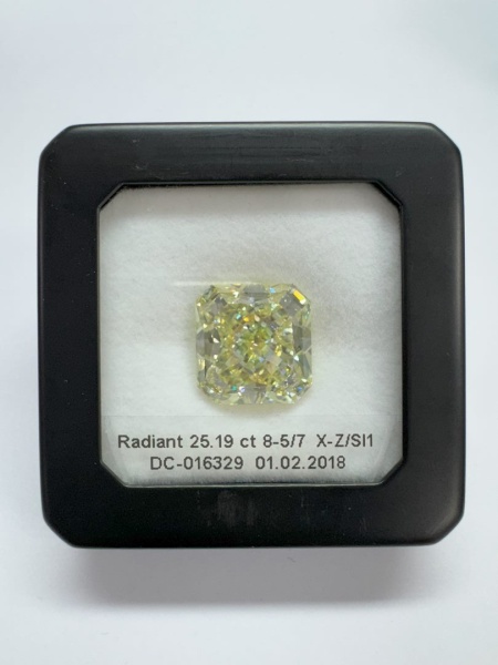 Бриллиант радиант 25,190 карат