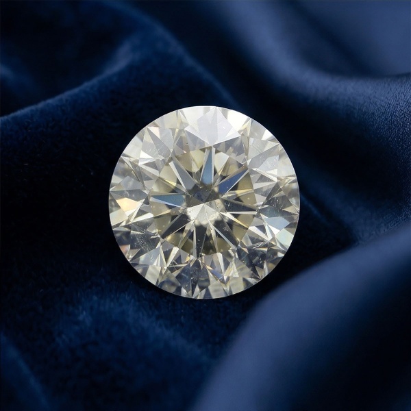 Бриллиант  10,110 карат