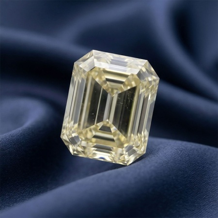 Бриллиант изумруд 10,050 карат