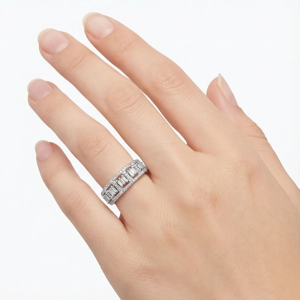 Кольцо из белого золота с бриллиантами