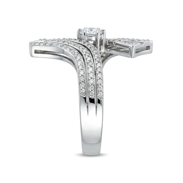 Кольцо из белого золота с бриллиантами