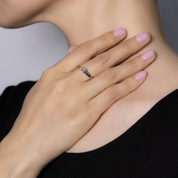 Кольцо из белого золота