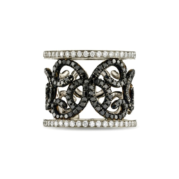 Кольцо из комбинированного золота с бриллиантами