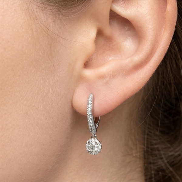 Серьги из родированного золота с бриллиантами