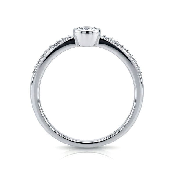 Кольцо из белого золота с бриллиантами