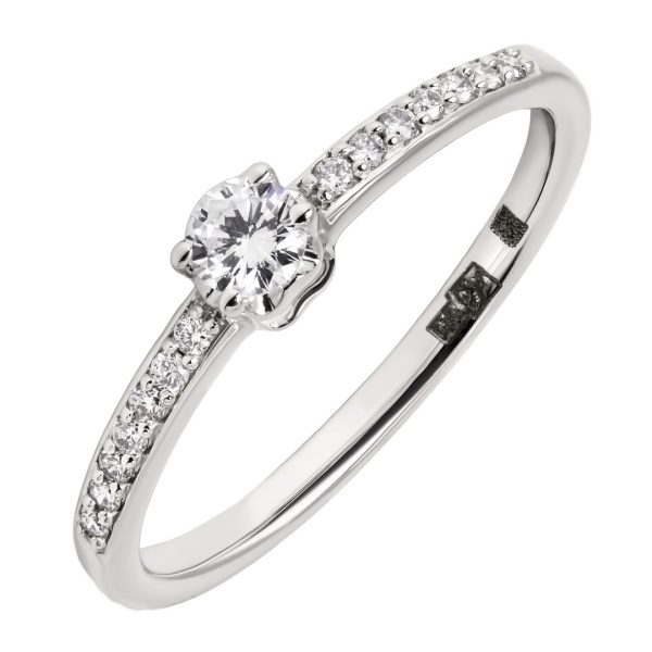 Кольцо из белого золота с бриллиантами