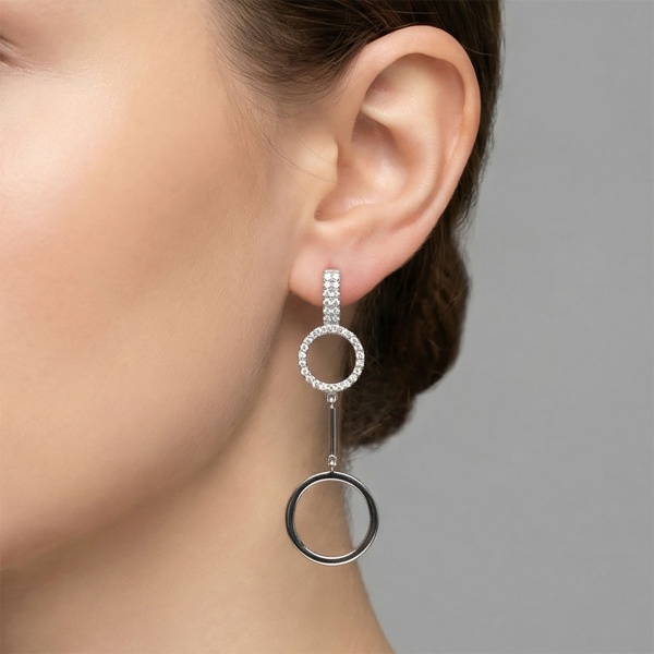 Серьги из белого золота с бриллиантами