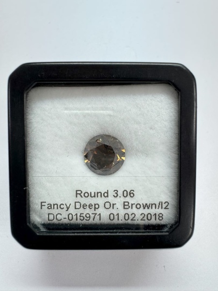 Бриллиант круглый 3,060 карат