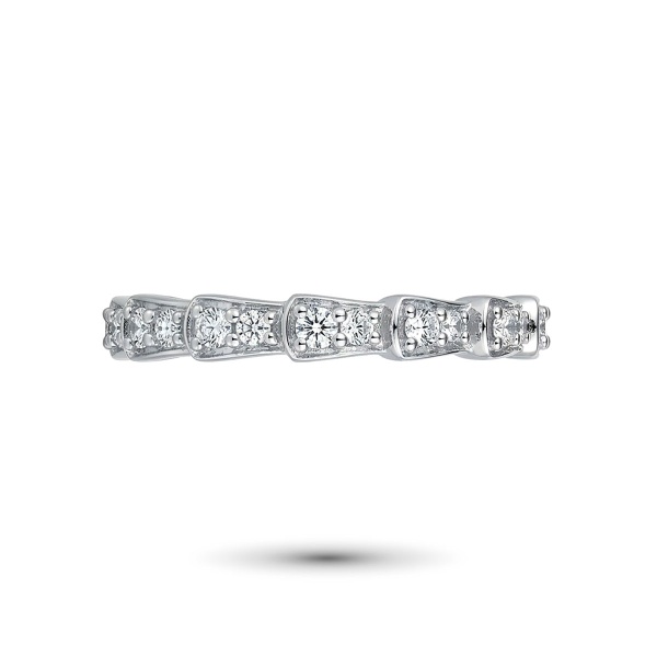 Кольцо из белого золота с бриллиантами