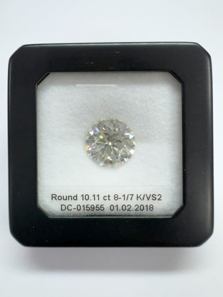 Бриллиант  10,110 карат