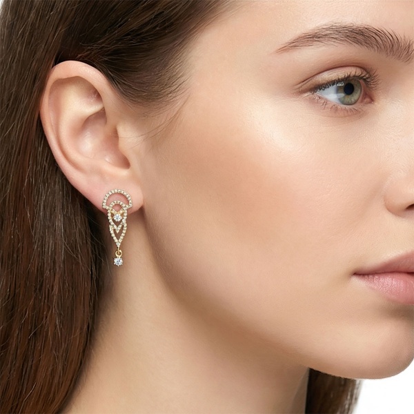 Серьги из желтого золота с бриллиантами