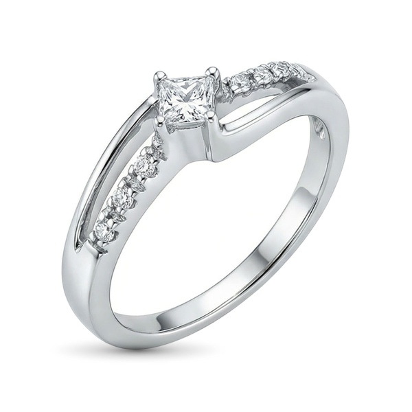 Кольцо из белого золота с бриллиантами