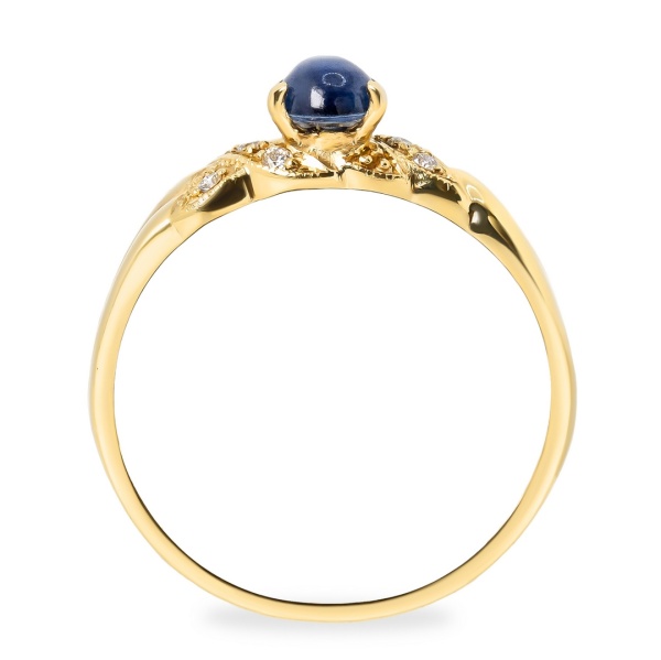 Кольцо из желтого золота с сапфиром и бриллиантами