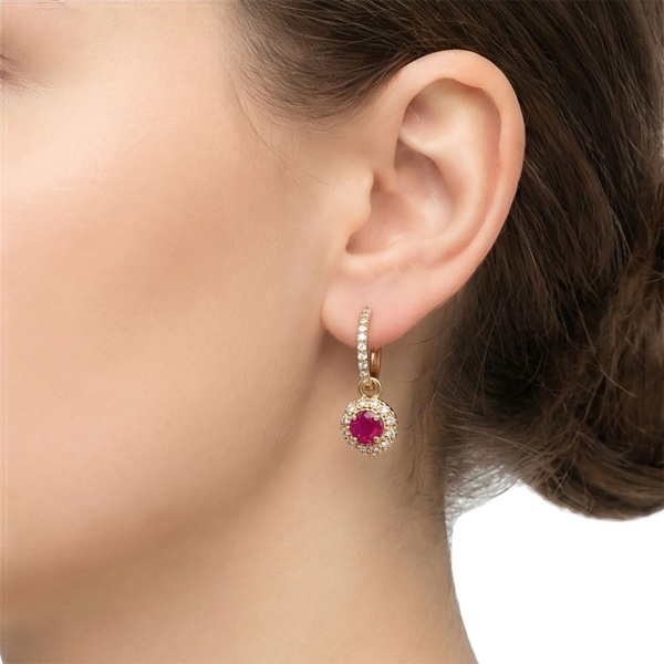 Серьги из желтого золота с рубинами и бриллиантами